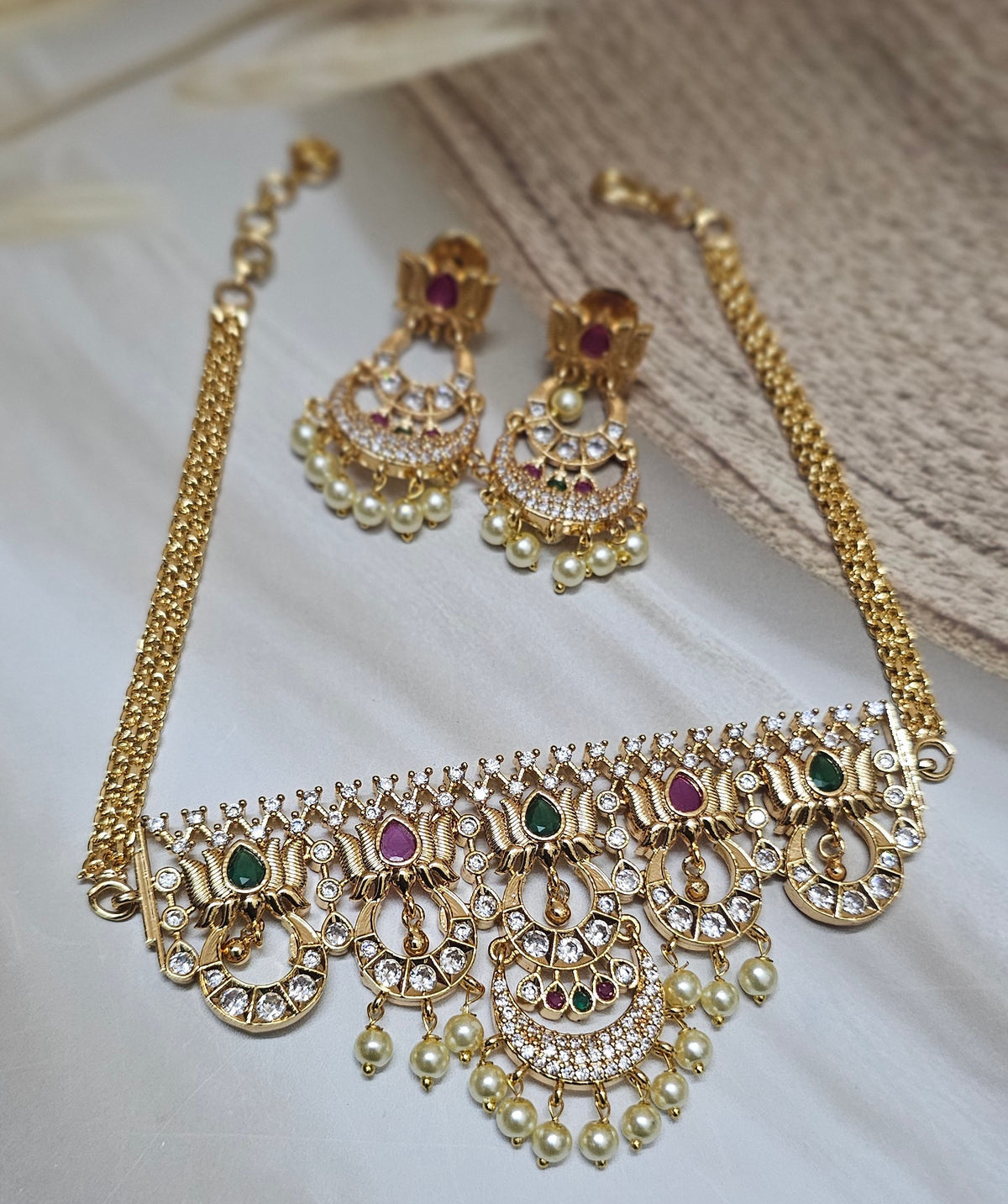 Chandbali choker