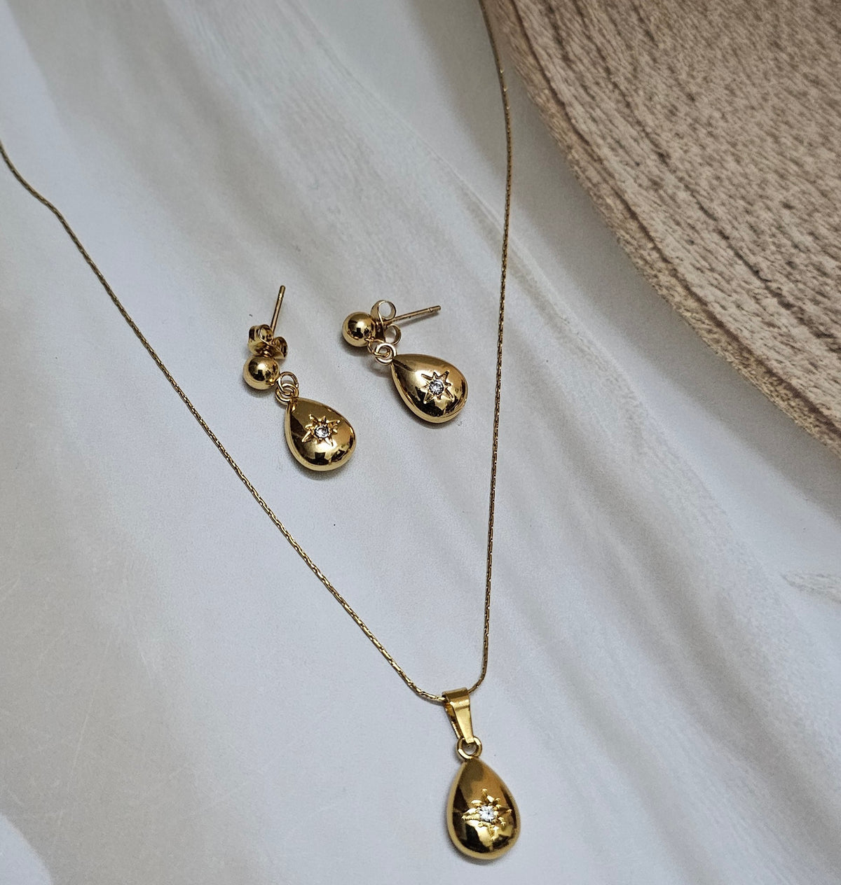 Celestial Starburst Teardrop kiyu ziyu Jewelry Set