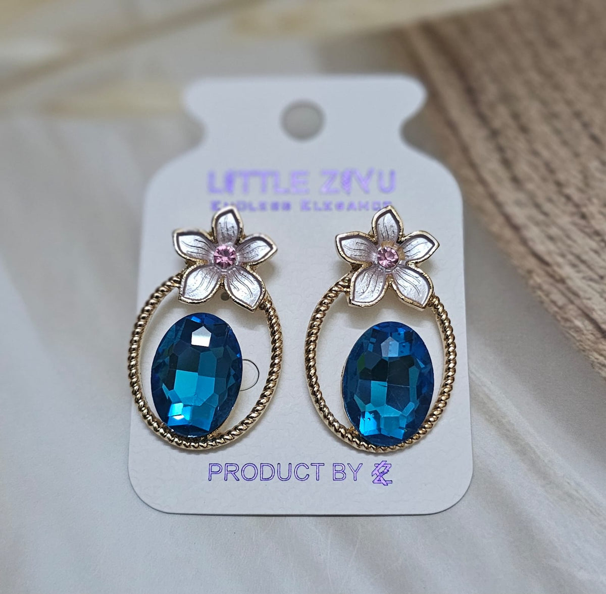 Flower with stone earring